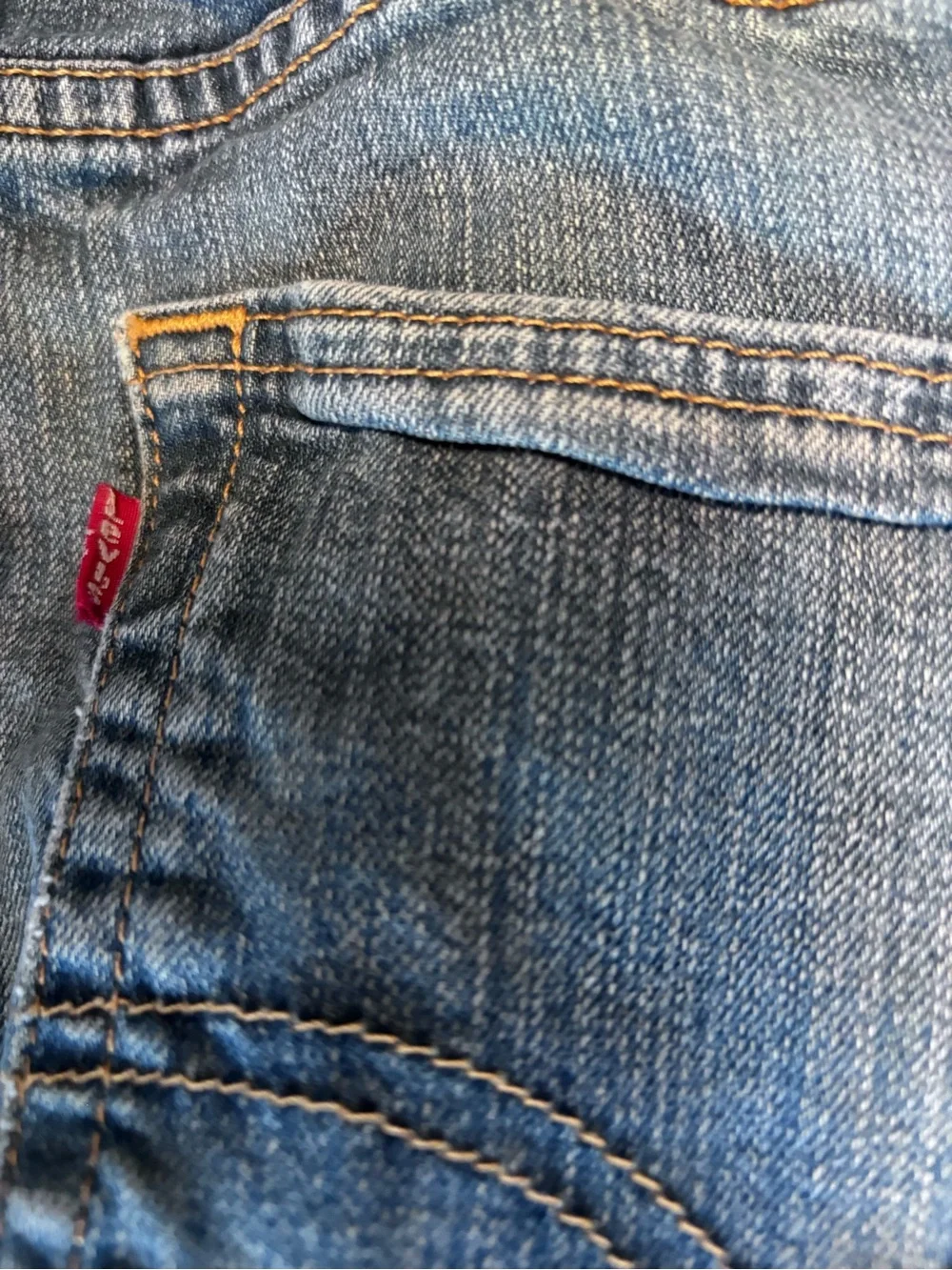 Levi's Men's Faded Blue Straight Jeans